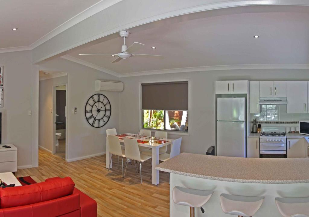 מלון אבוקה ביץ' The Palms At Avoca חדר תמונה